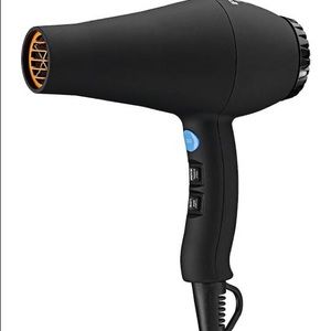 Porcelain ceramic hair dryer by Babyliss Pro